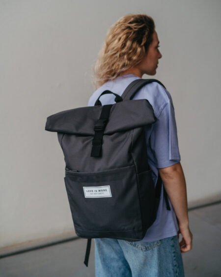 LOVE IS MORE | černý batoh