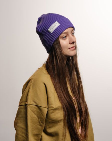 LOVE IS MORE | unisex čiapka fialová